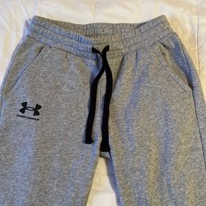 Under Armor | gray sweatpants